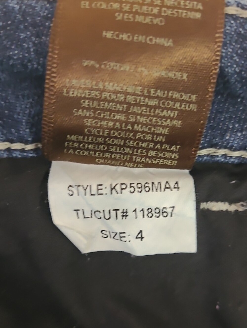 KUT from the Kloth Cameron Straight Jeans Size 4 Distressed Medium Wash Raw Hem - Picture 9 of 9